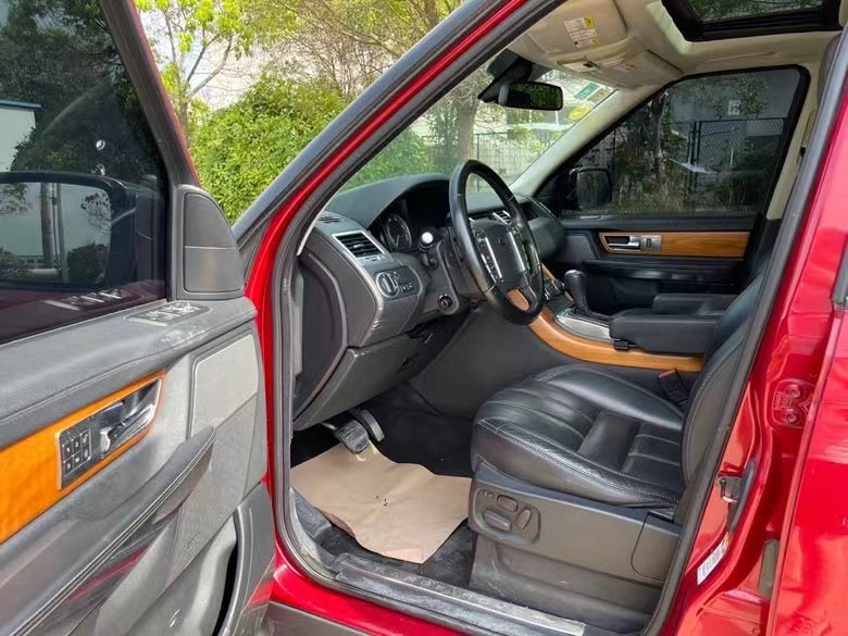 盐城14年路虎揽胜运动5