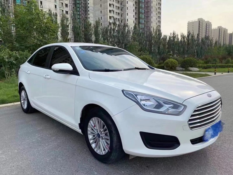 邢台18年福特福睿斯2