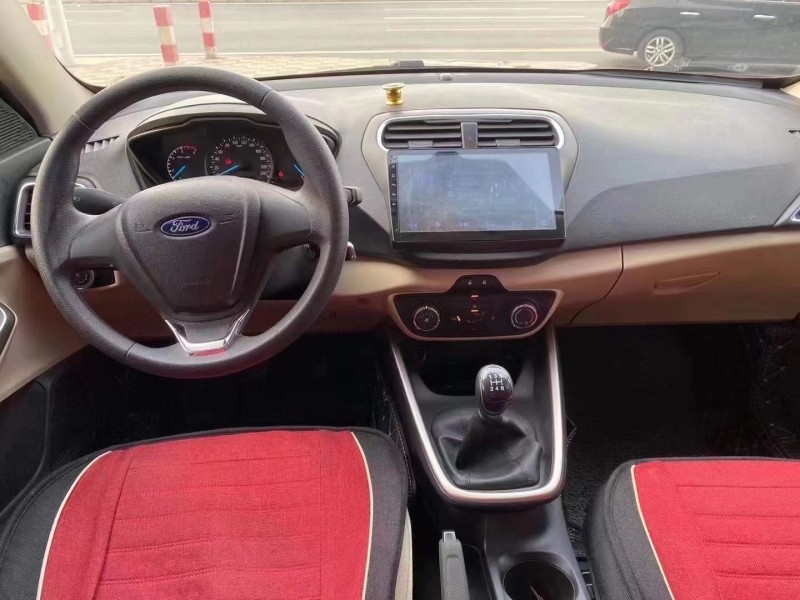 邢台18年福特福睿斯4