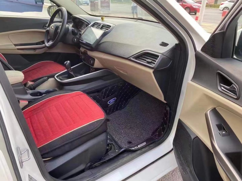 邢台18年福特福睿斯6