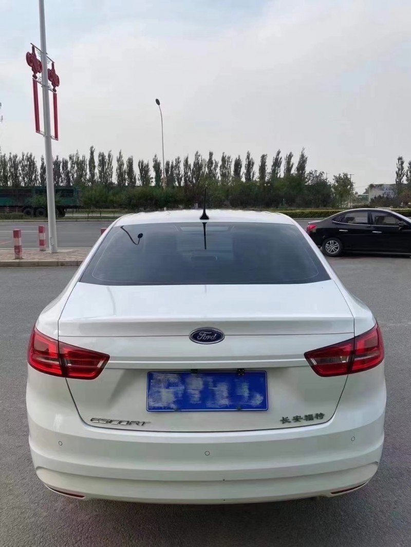 邢台18年福特福睿斯8