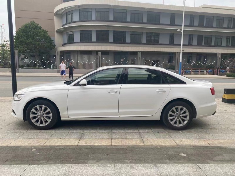 中山13年奥迪A6L3