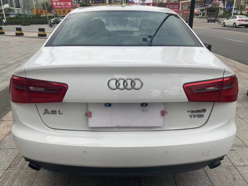 中山13年奥迪A6L8