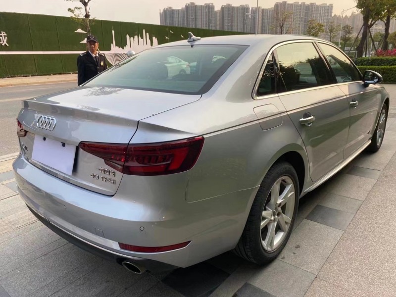 中山18年奥迪A4L6