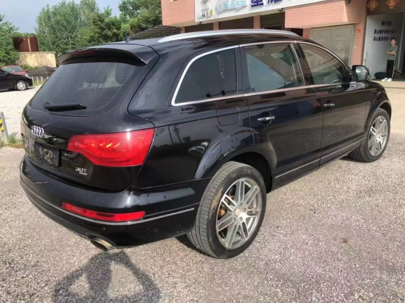 益阳11年奥迪Q77