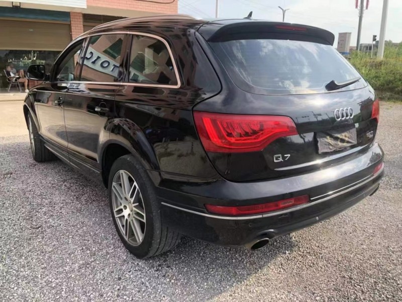 益阳11年奥迪Q78