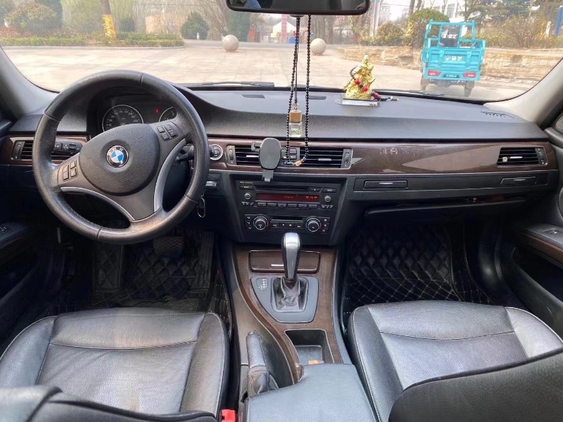 青岛12年宝马3系5