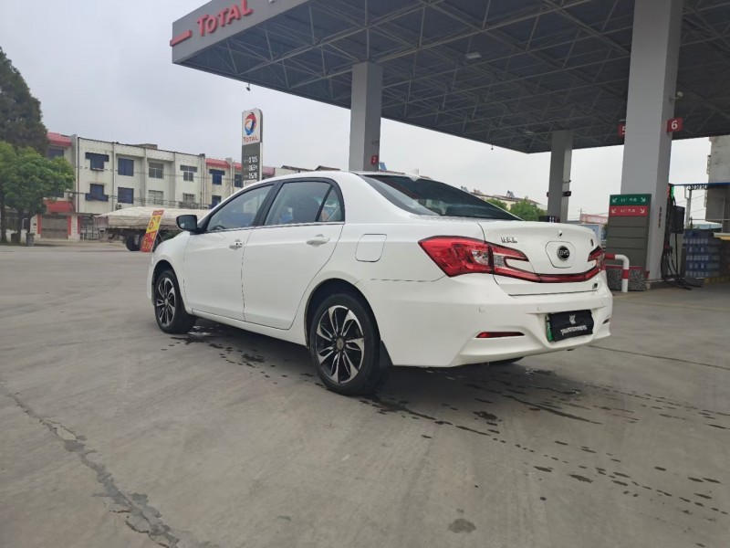 宜昌16年比亞迪秦4