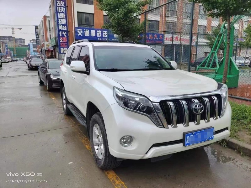 保定17年丰田普拉多2