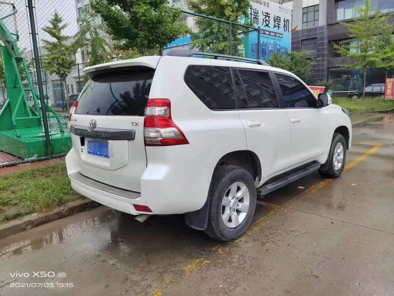 保定17年丰田普拉多9