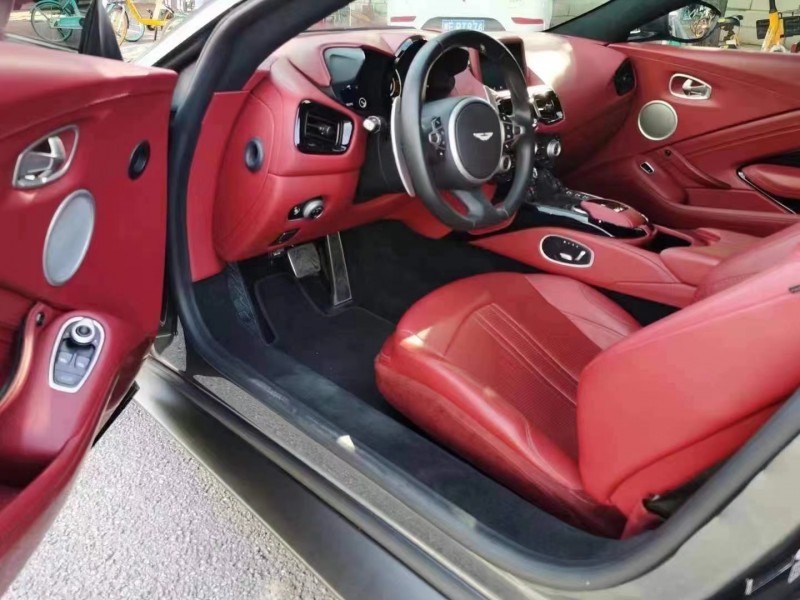 長沙19年阿斯頓·馬丁AstonMartin5