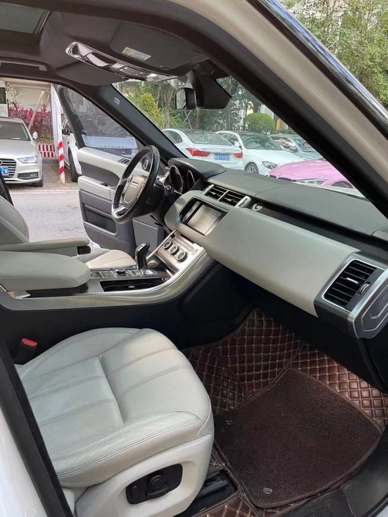 珠海16年路虎揽胜运动7