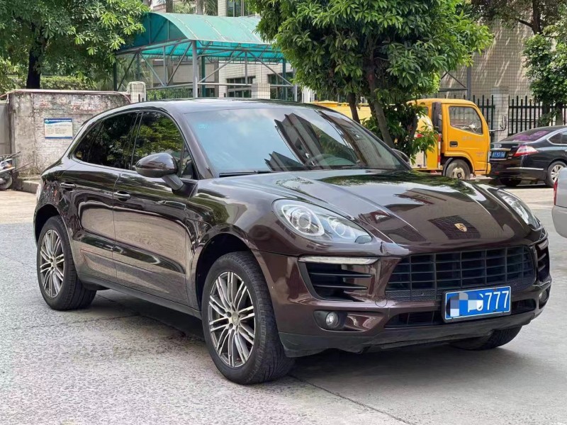 佛山15年保时捷Macan3