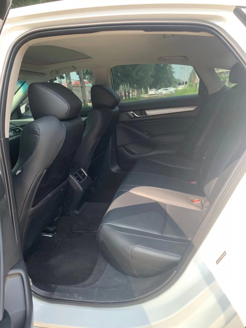 保定20年本田雅阁9