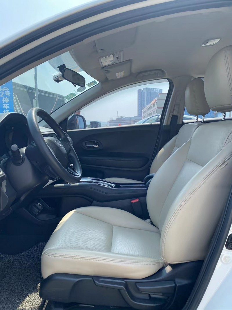 广州16年本田缤智9