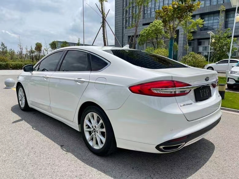 盐城17年福特蒙迪欧1