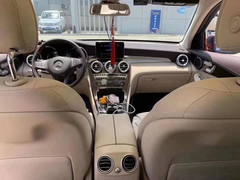 成都17年奔驰GLC5