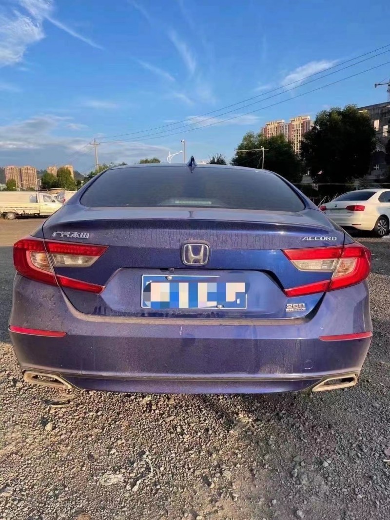 重庆19年本田雅阁7