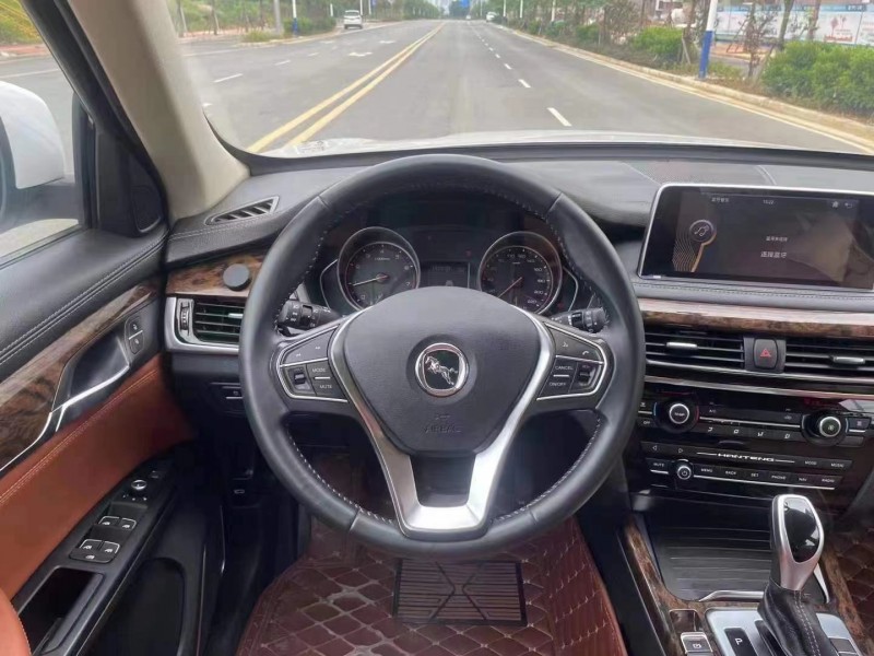 河池17年漢騰汽車X76
