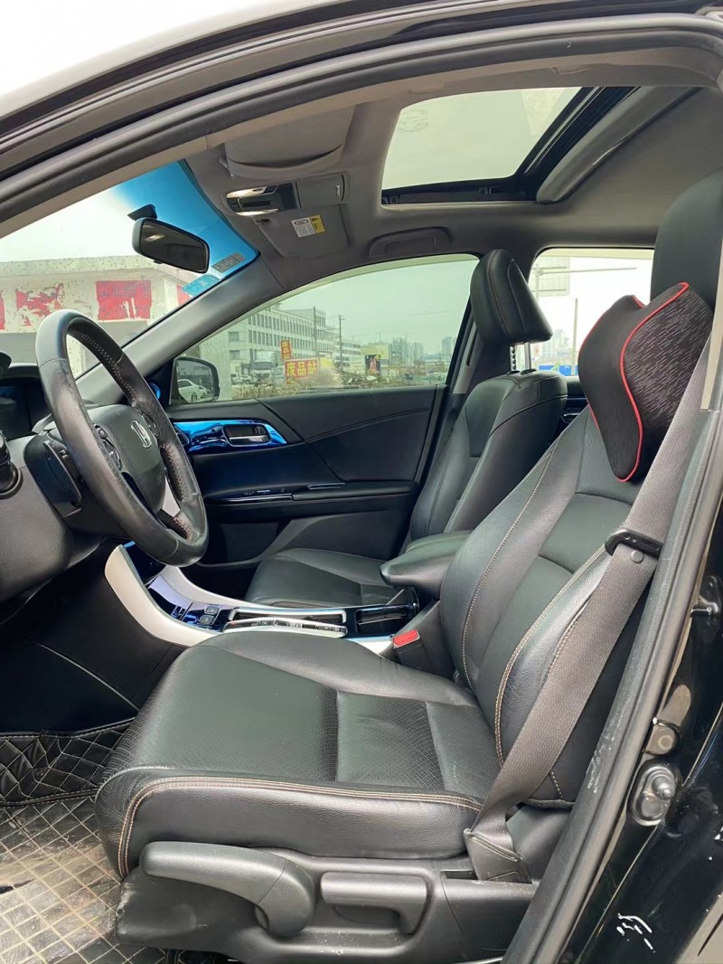 广州17年本田雅阁4