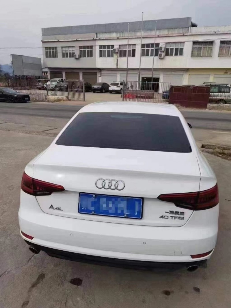 黃岡16年奧迪A4L8