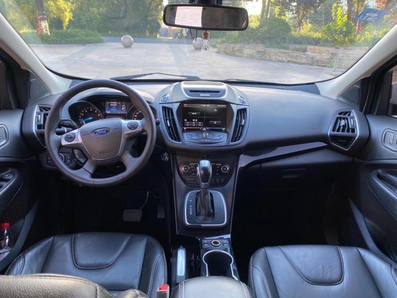 青岛14年福特翼虎4