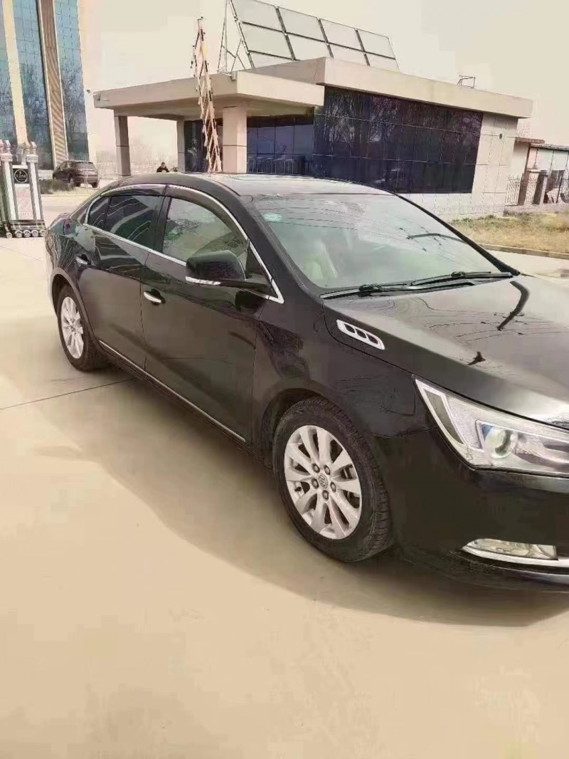 保定15年别克君越2