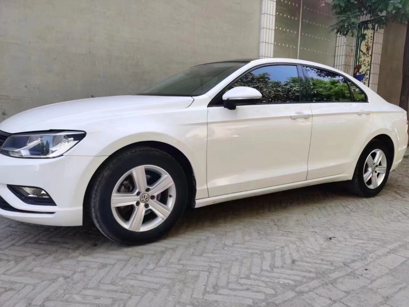 保定17年大众凌渡2