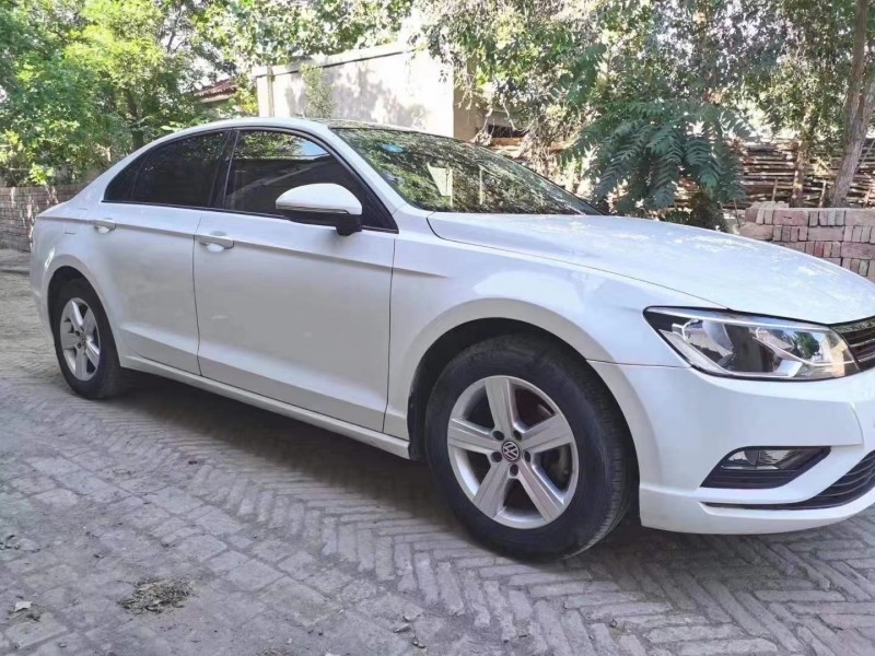 保定17年大众凌渡3