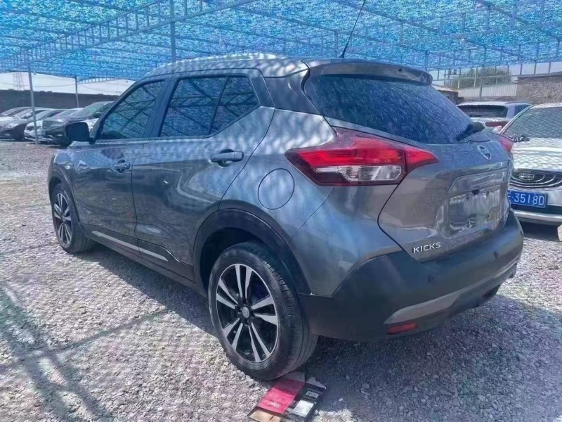 保定18年日产劲客3