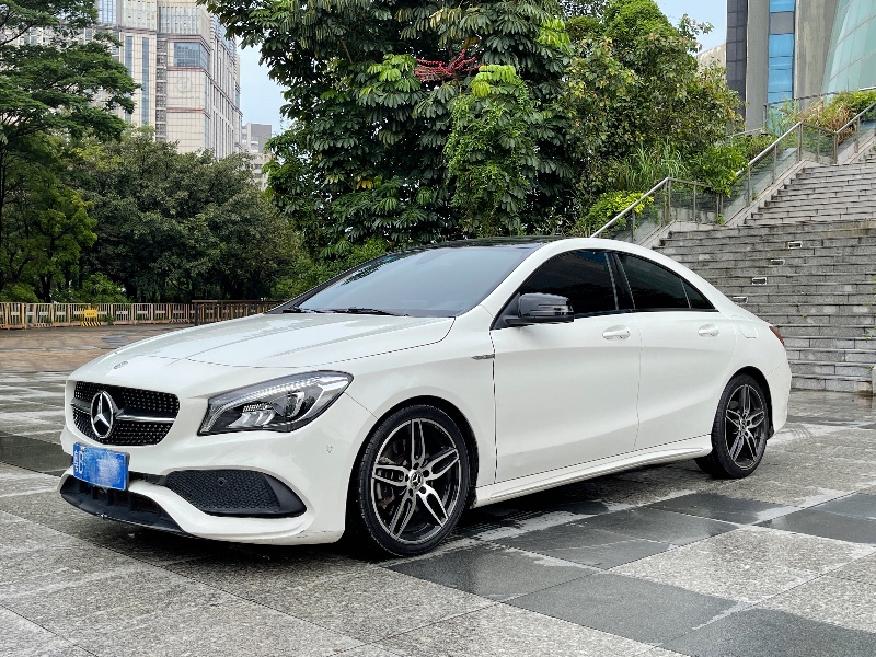 深圳17年奔驰CLA7