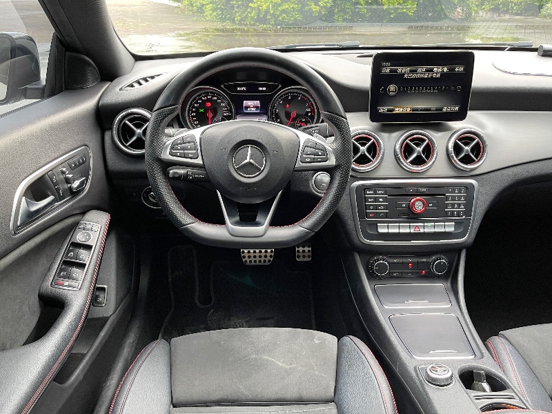 深圳17年奔驰CLA5