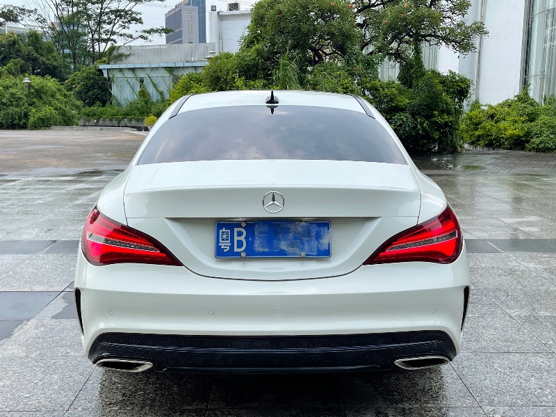 深圳17年奔驰CLA2