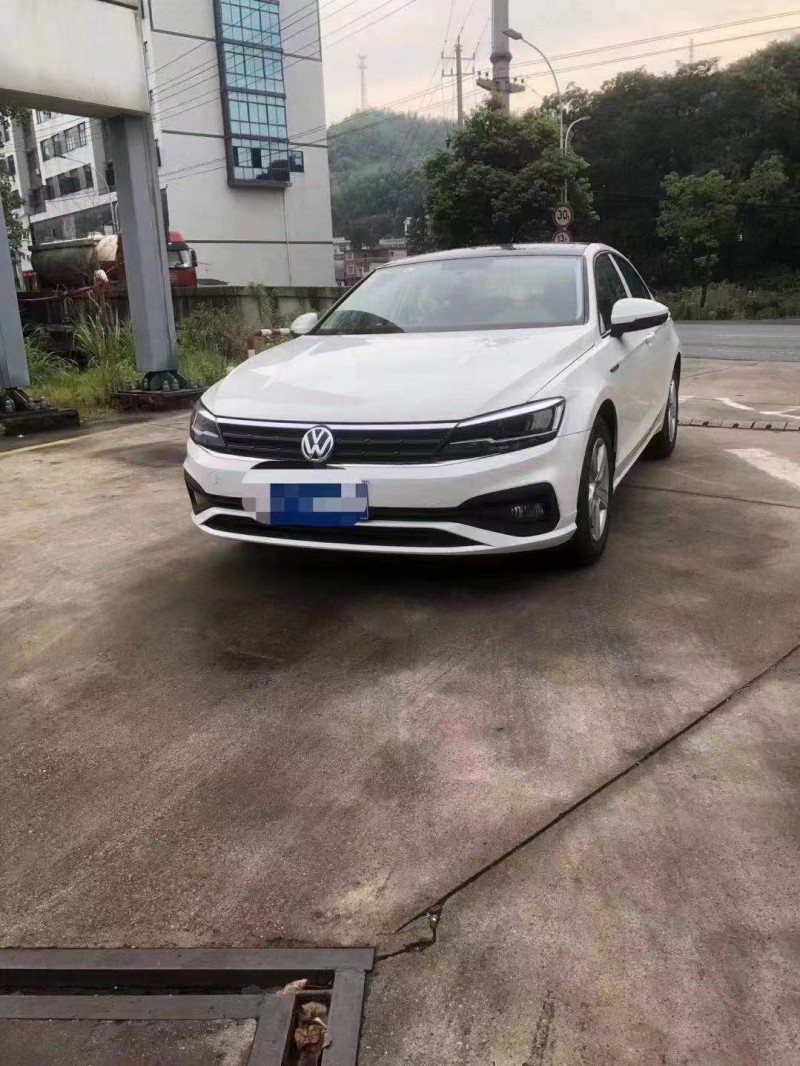 萍鄉21年大眾凌渡2