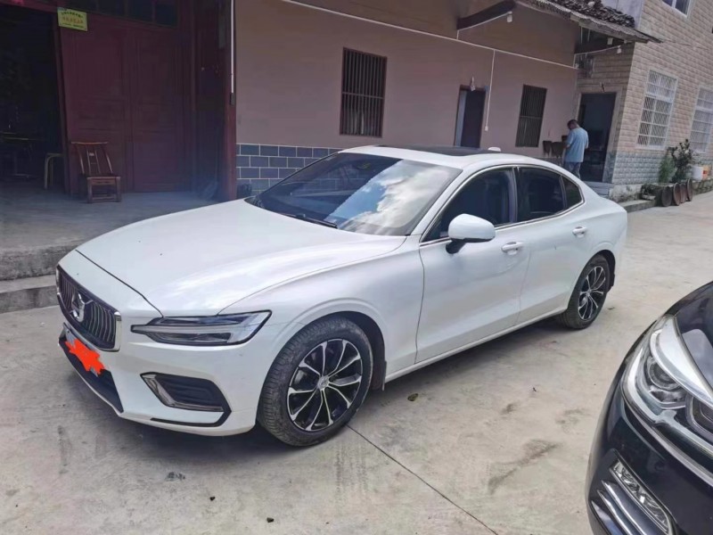 武漢20年沃爾沃S60L2