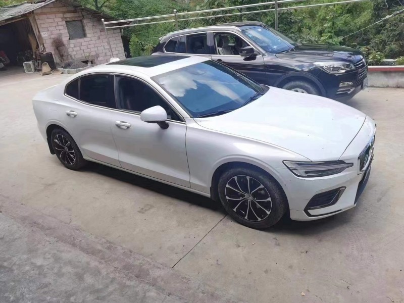 武漢20年沃爾沃S60L3