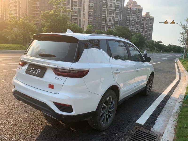 广州19年吉利远景X66