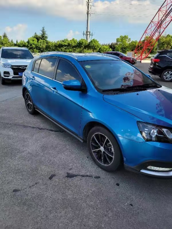 武汉16年吉利帝豪8