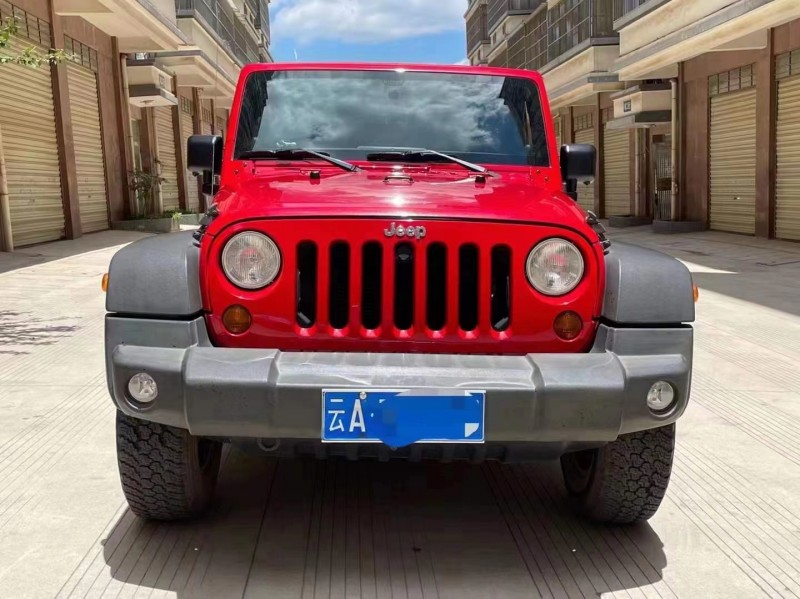 昭通13年Jeep牧馬人1