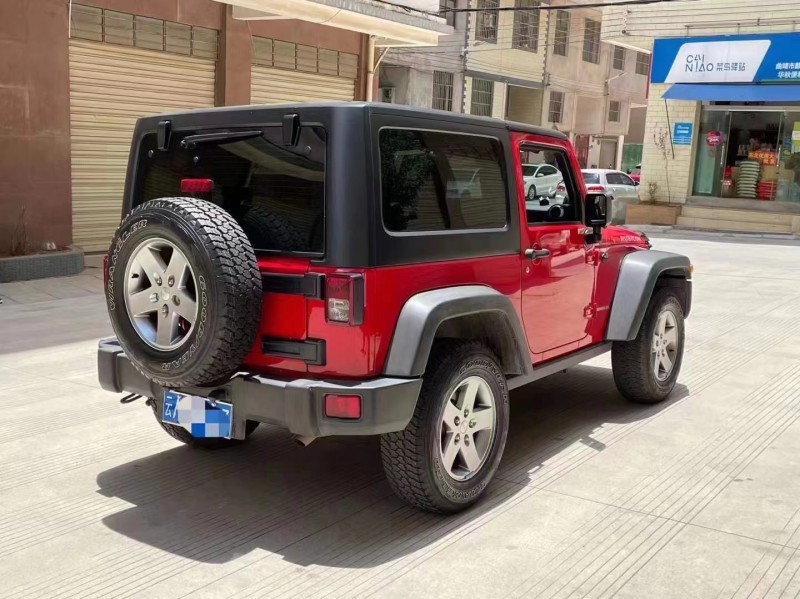 昭通13年Jeep牧馬人7