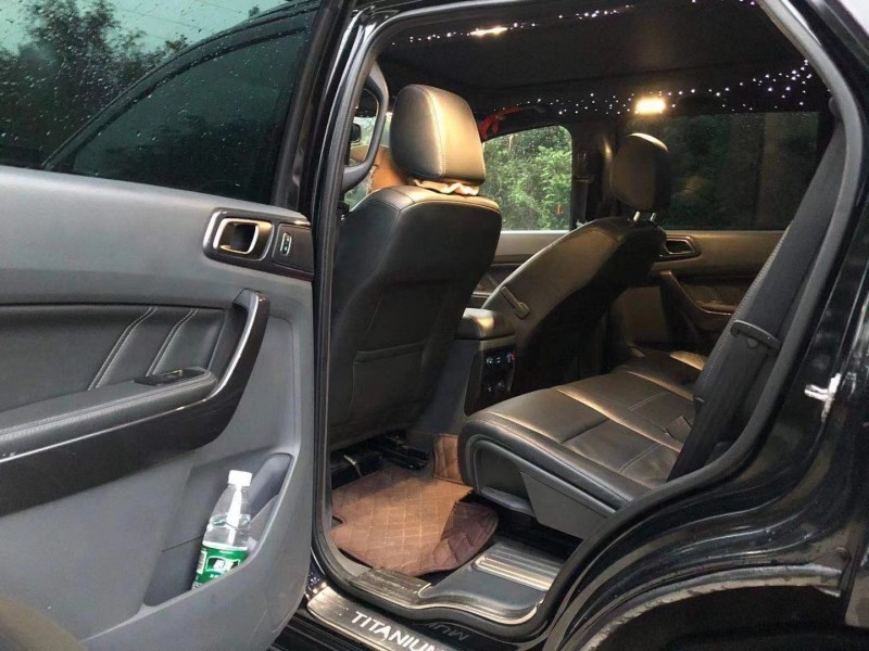 广州17年福特撼路者5