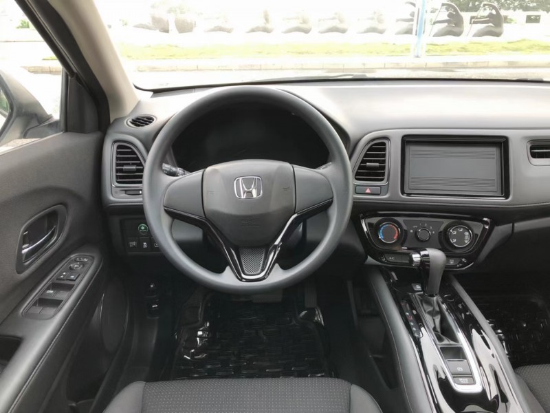 佛山20年本田缤智9