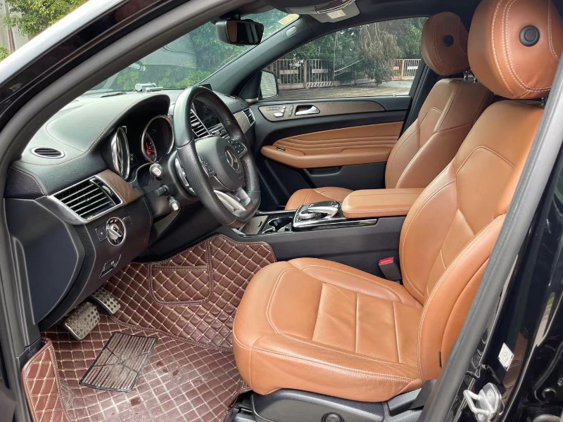 深圳18年奔驰GL级AMG4