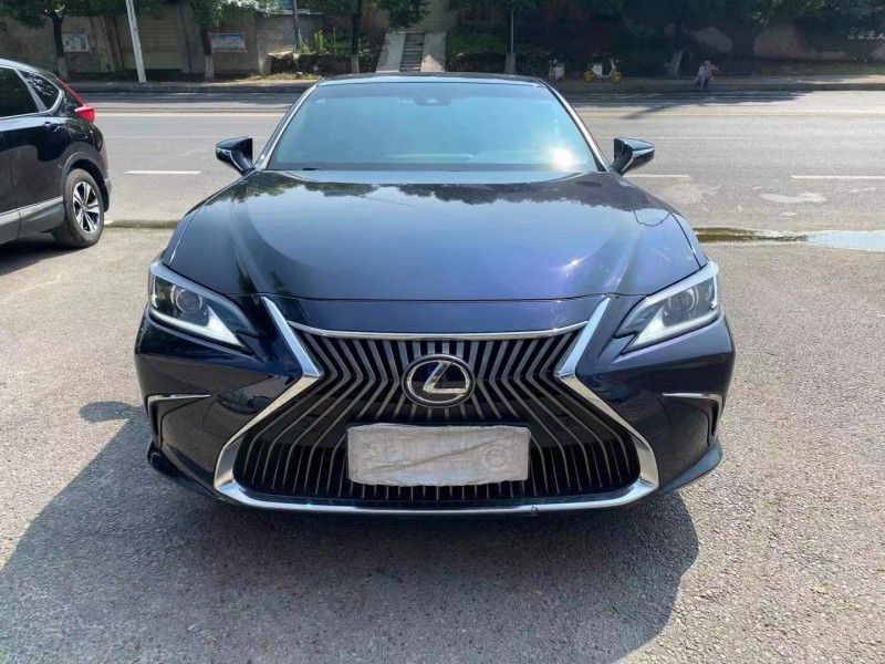 武汉18年雷克萨斯ES7