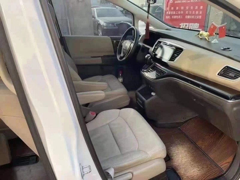 济宁18年本田奥德赛6