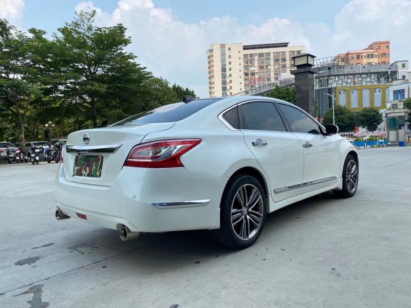 东莞14年日产天籁5