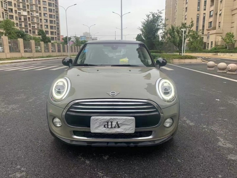 徐州19年寶馬MINI1
