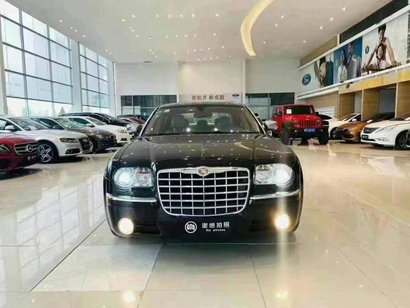 保定09年克莱斯勒300C1