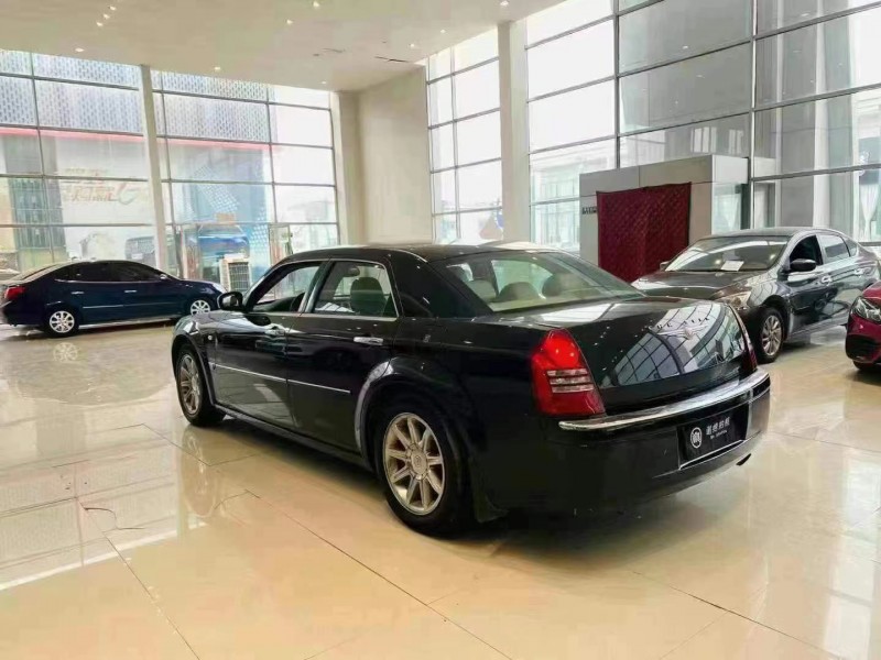 保定09年克莱斯勒300C9