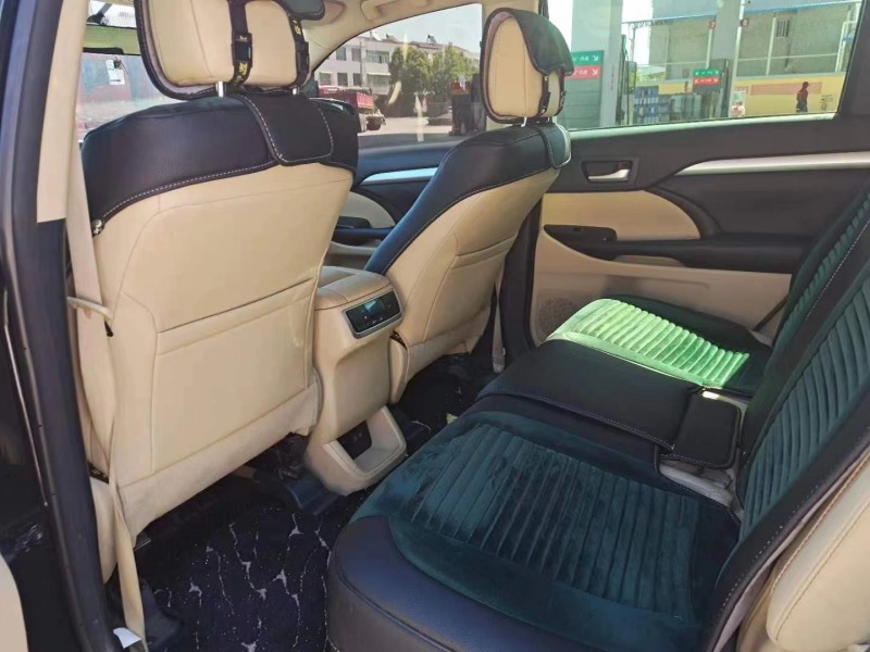 武汉18年丰田汉兰达4